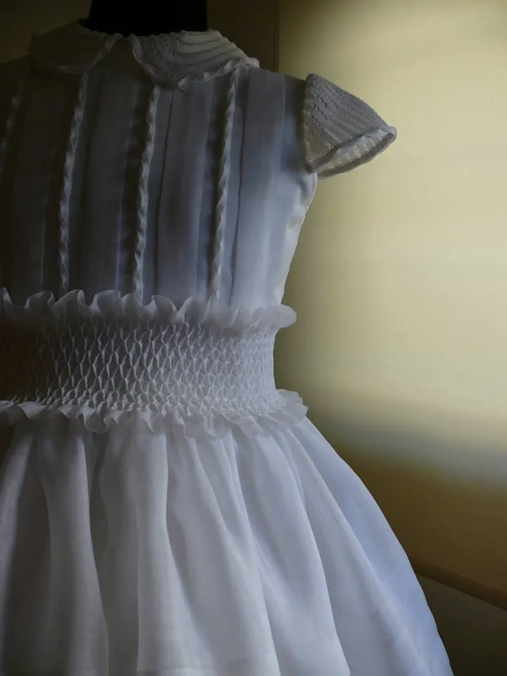 Galería de comuniones - Detalle 2 del vestido de comunión
